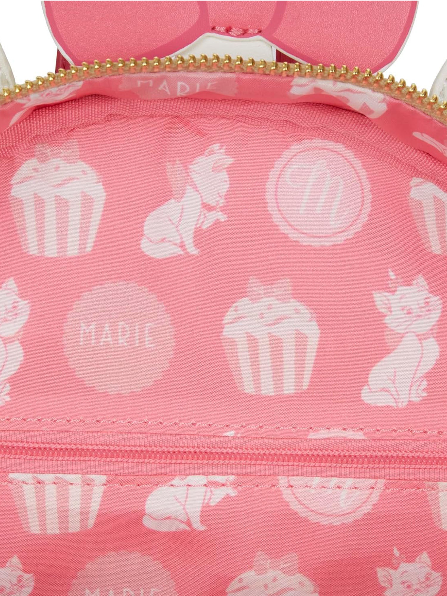 Disney's Marie offers mini backpack